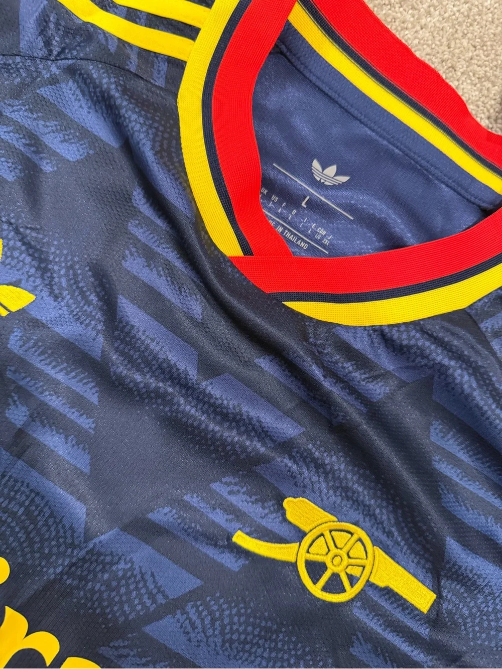 Adidas Arsenal MENS slim fit saka 26/27 away jersey